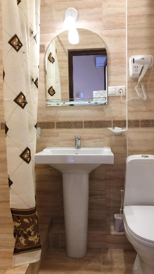 סוקהום Hotel In Sukhum מראה חיצוני תמונה