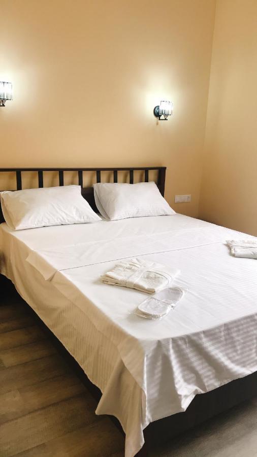 סוקהום Hotel In Sukhum מראה חיצוני תמונה