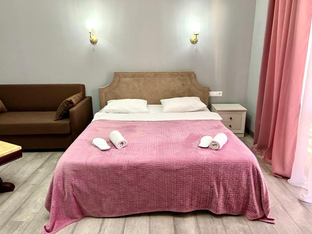 סוקהום Hotel In Sukhum מראה חיצוני תמונה